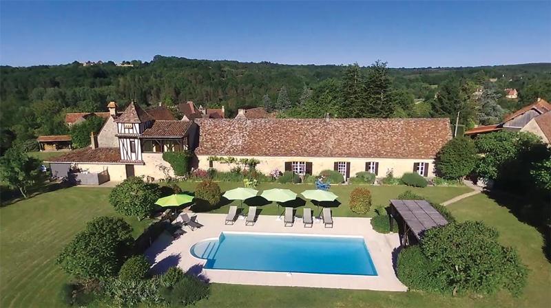 La Ferme De L'Embellie Gites Et Chambres D'Hotes Le Buisson-de-Cadouin Экстерьер фото