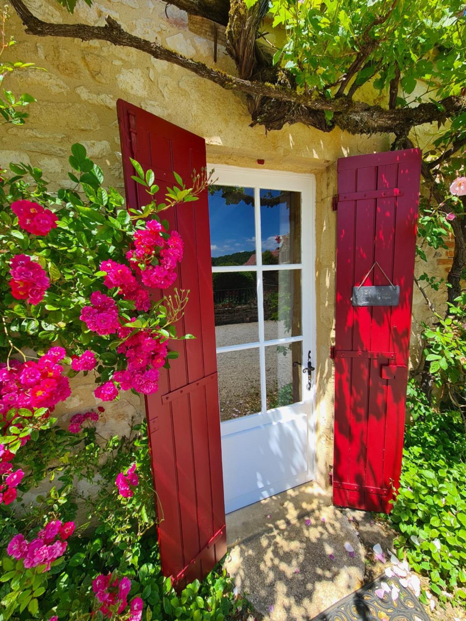 La Ferme De L'Embellie Gites Et Chambres D'Hotes Le Buisson-de-Cadouin Экстерьер фото